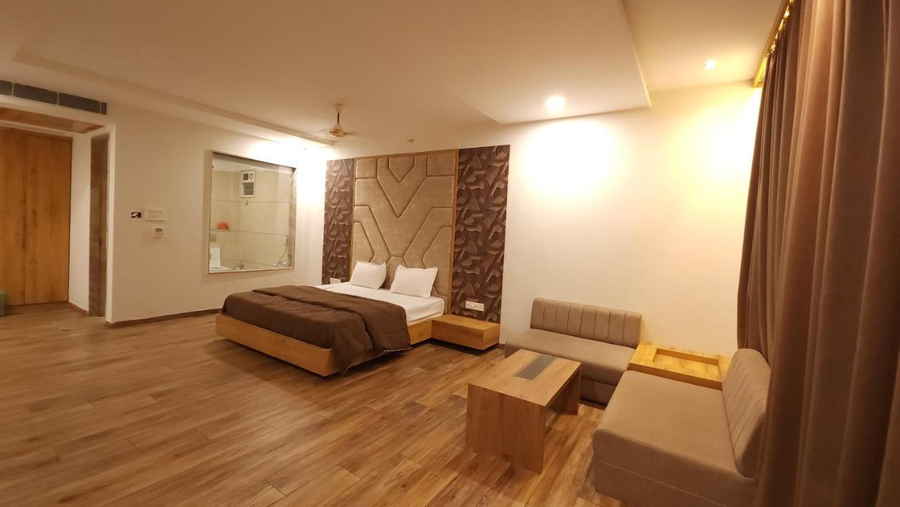 Hotel Aanandam Greens Sehore Exterior foto