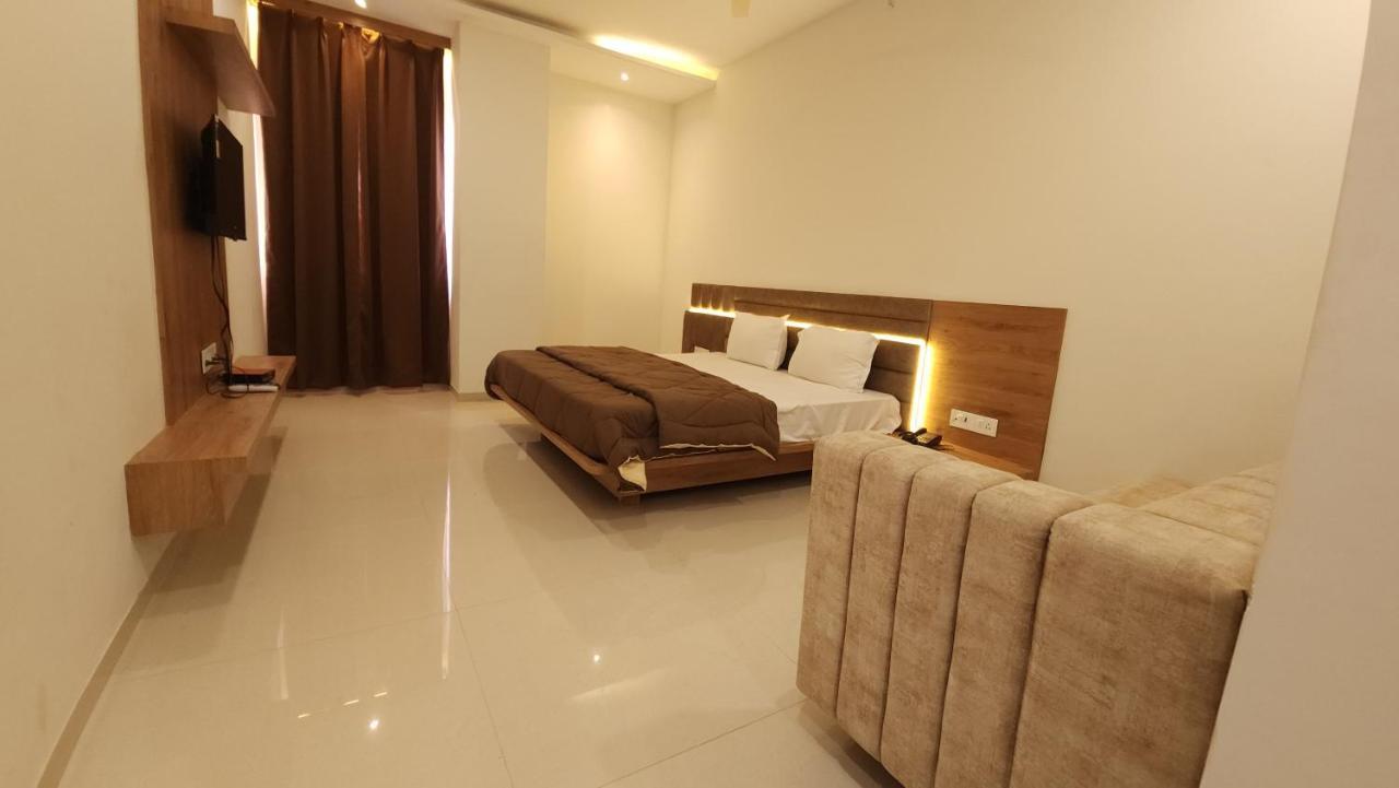 Hotel Aanandam Greens Sehore Exterior foto