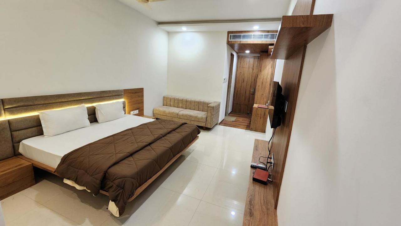 Hotel Aanandam Greens Sehore Exterior foto